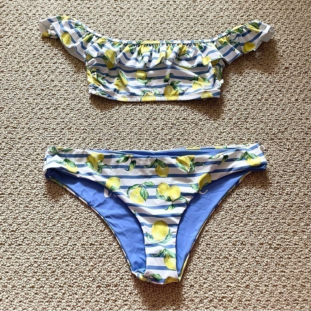 LA VIE EN ROSE Lemon 2 Piece Bikini Swimsuit